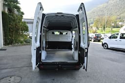 RENAULT Trafic 2.0 19
