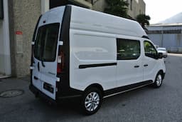 RENAULT Trafic 2.0 8