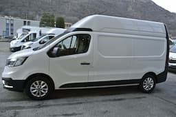 RENAULT TRAFIC 12