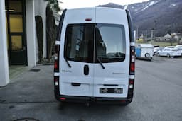 RENAULT TRAFIC 9