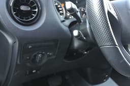 MERCEDES-BENZ VITO 25